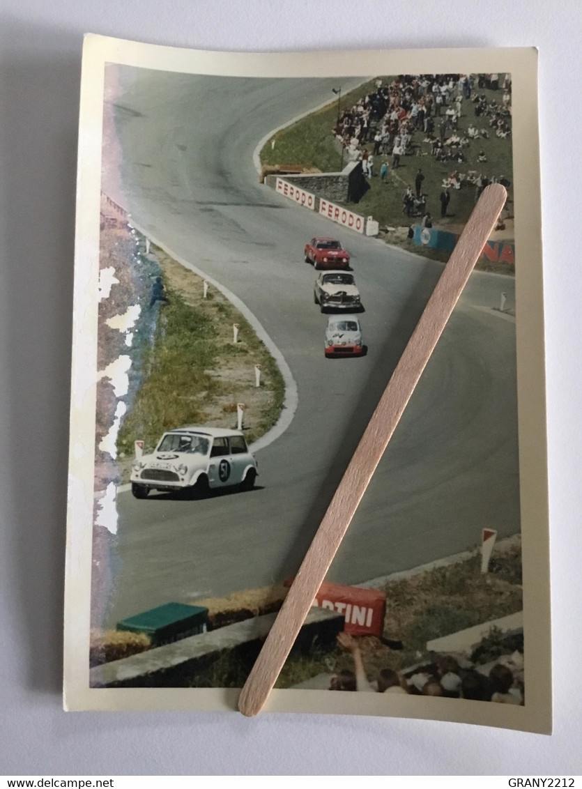 PHOTO ORIGINALE  AUSTIN MINI COOPER ,ABARTH......ANNÉE 1966 AUTO RACE SPA  FRANCORCHAMPS (10 X 7,5 Cm) - Cars