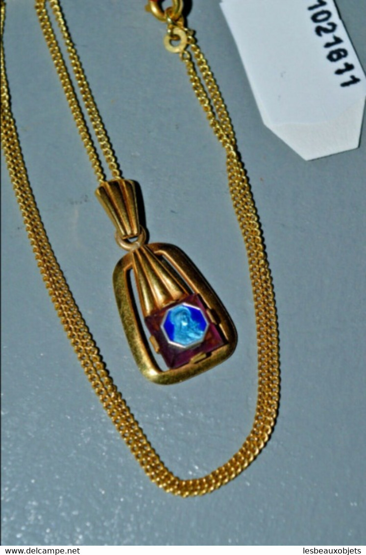 JOLI COLLIER PENDENTIF CHAINE Plaqué OR VIERGE émaillé émail Sur Pierre Mauve - Colliers/Chaînes