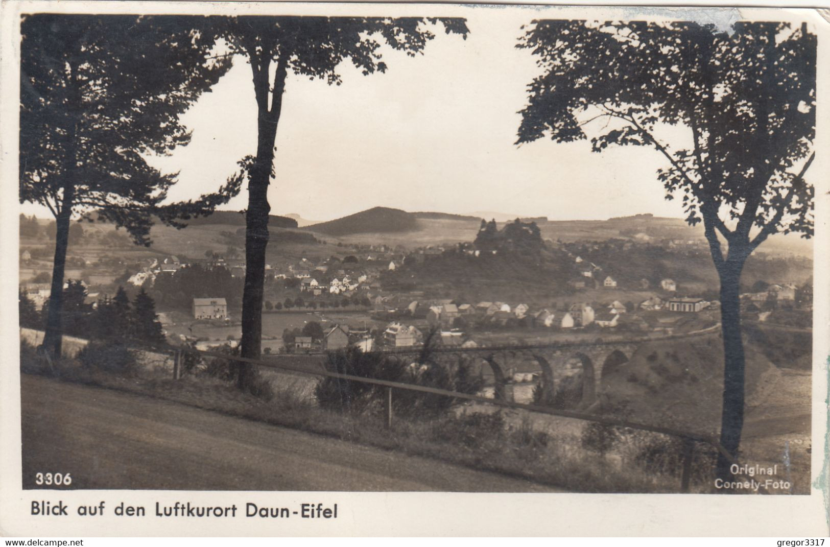 8749) Blick Auf DAUN - EIFEL - Häuser Brücke Usw. 1944 - Daun