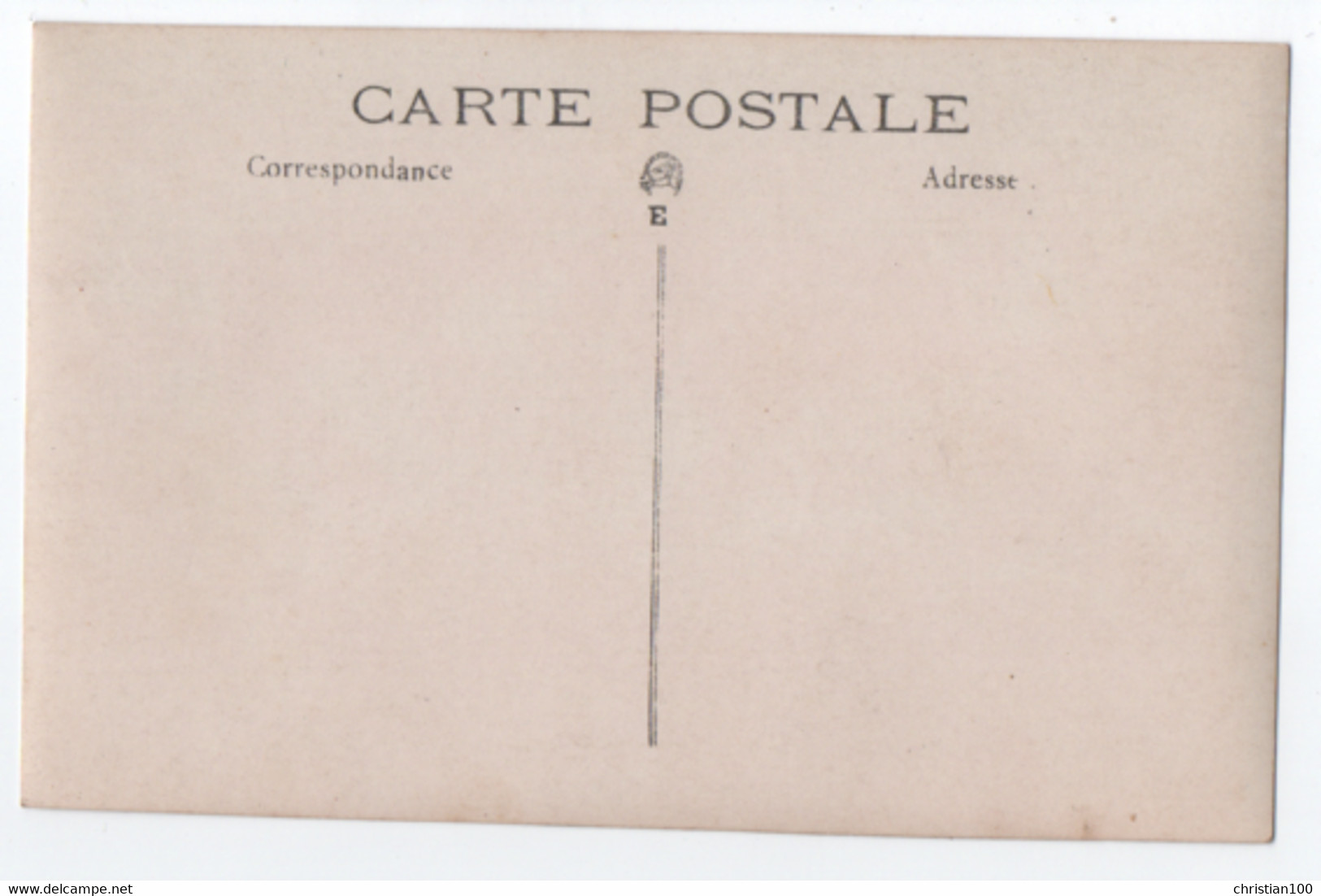 CARTE PHOTO : ARTISTE DE THEATRE - FEMME & QUEUE DE PAON - COMEDIENNE - EVENTAIL GEANT IMITANT LES PLUMES DE PAON -zR/Vz - Artiesten