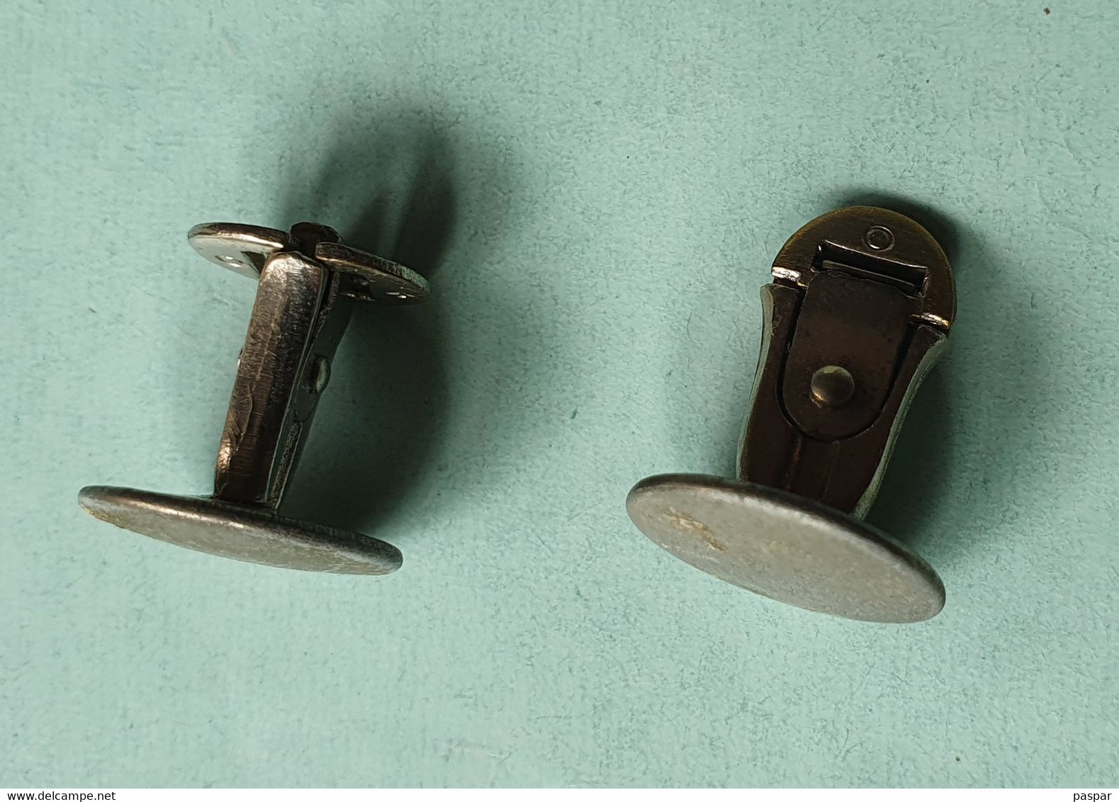 Paire De Boutons De Manchette Anciens - Cuff Links & Studs