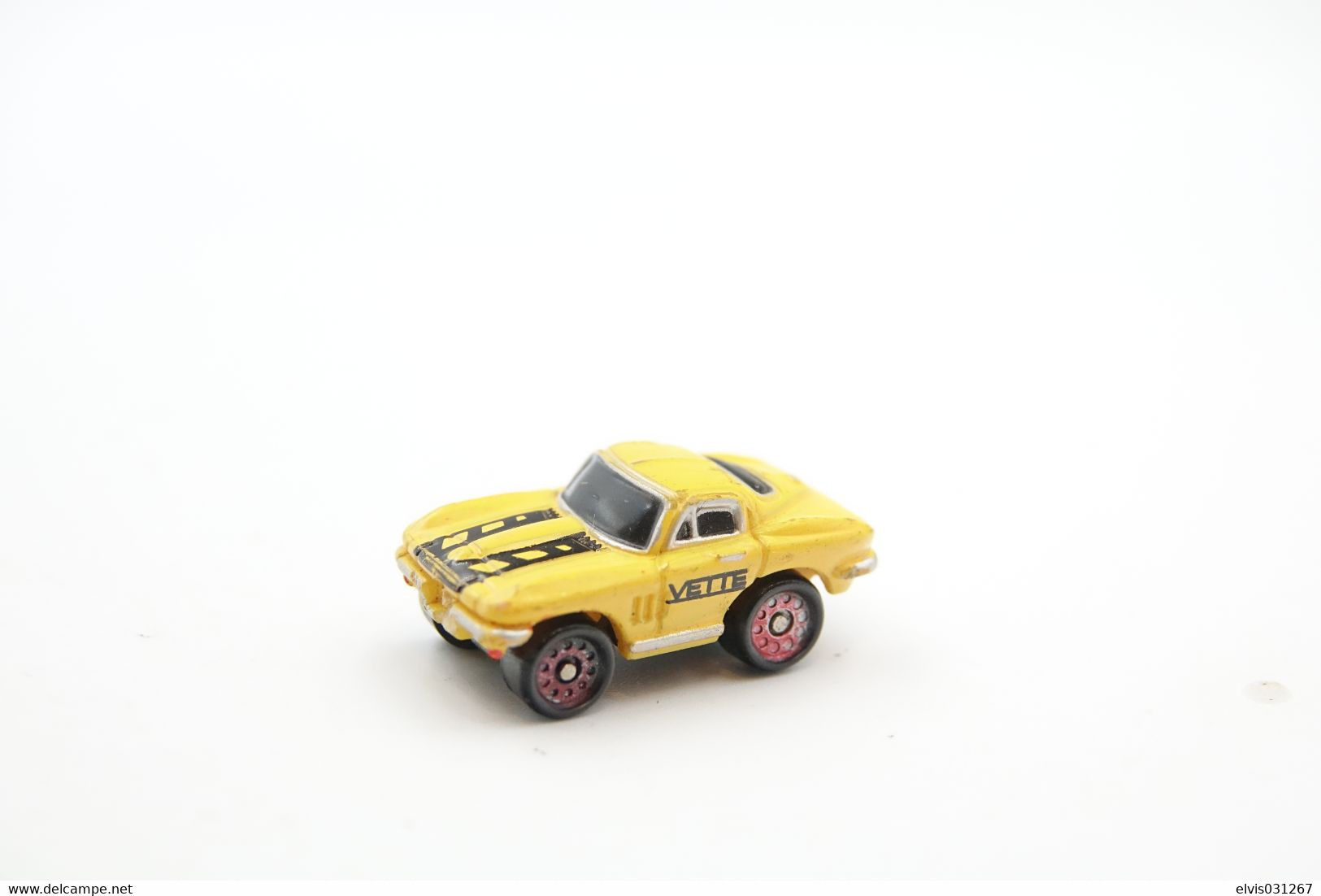 Vintage GALOOB Micro Machines '64 Chevrolet Corvette Rare - 1986 - VGC ( Mini Toy Cars ) - Matchbox