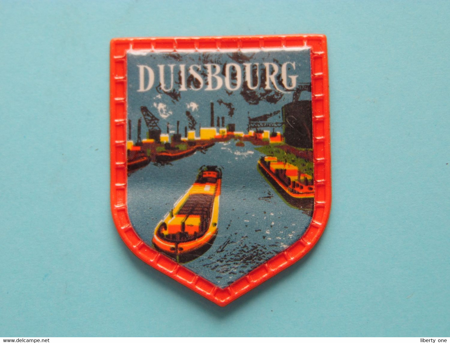 DUISBOURG > Cafés MAURICE > Collection ECUSSONS - Voyage En EUROPE - Série > N° A 8 ( Format +/- 4 X 5 Cm.) Voir Photo - Andere & Zonder Classificatie
