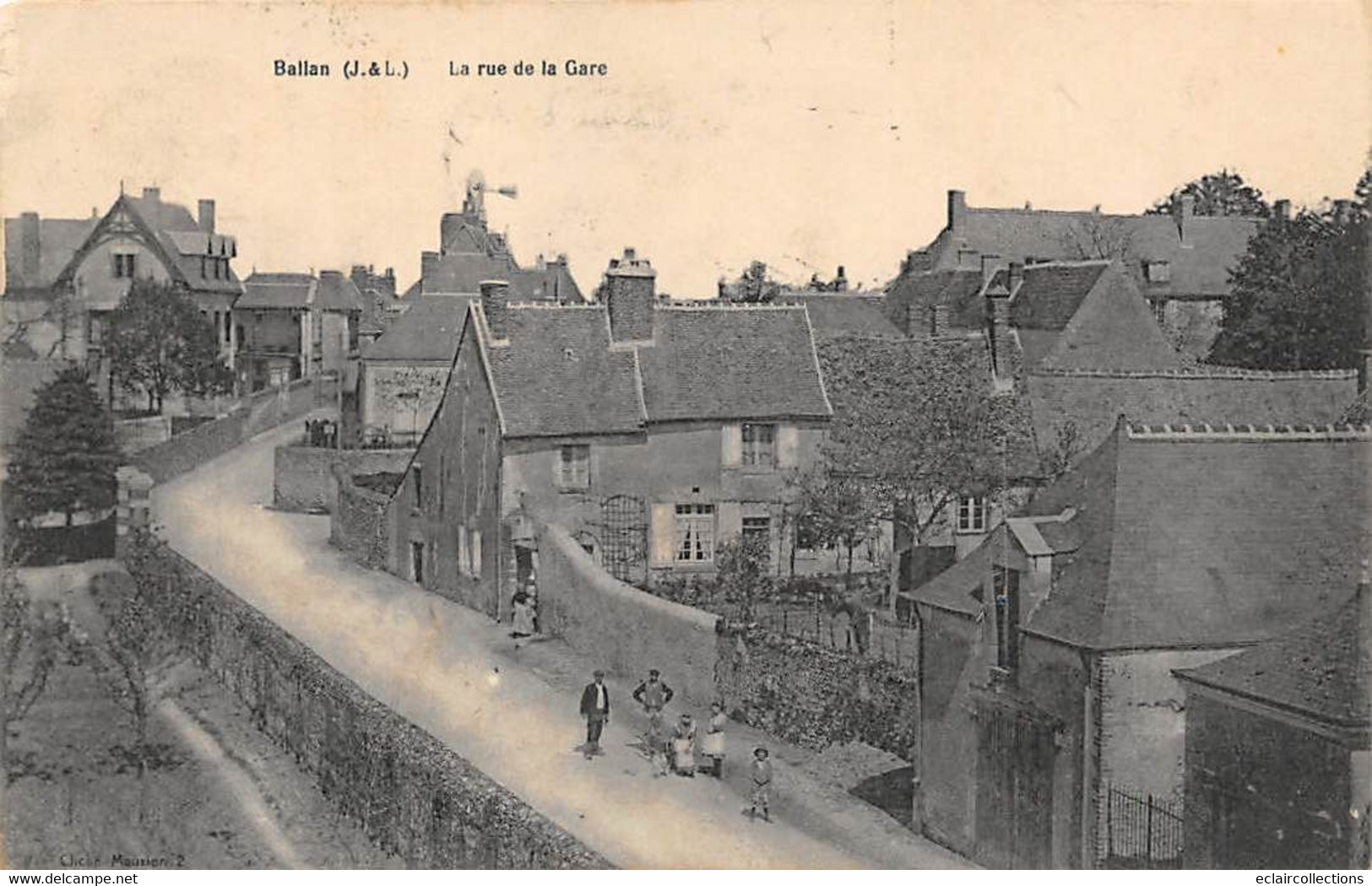 Ballan-Miré         37         La Rue De La Gare        (voir Scan) - Ballan-Miré