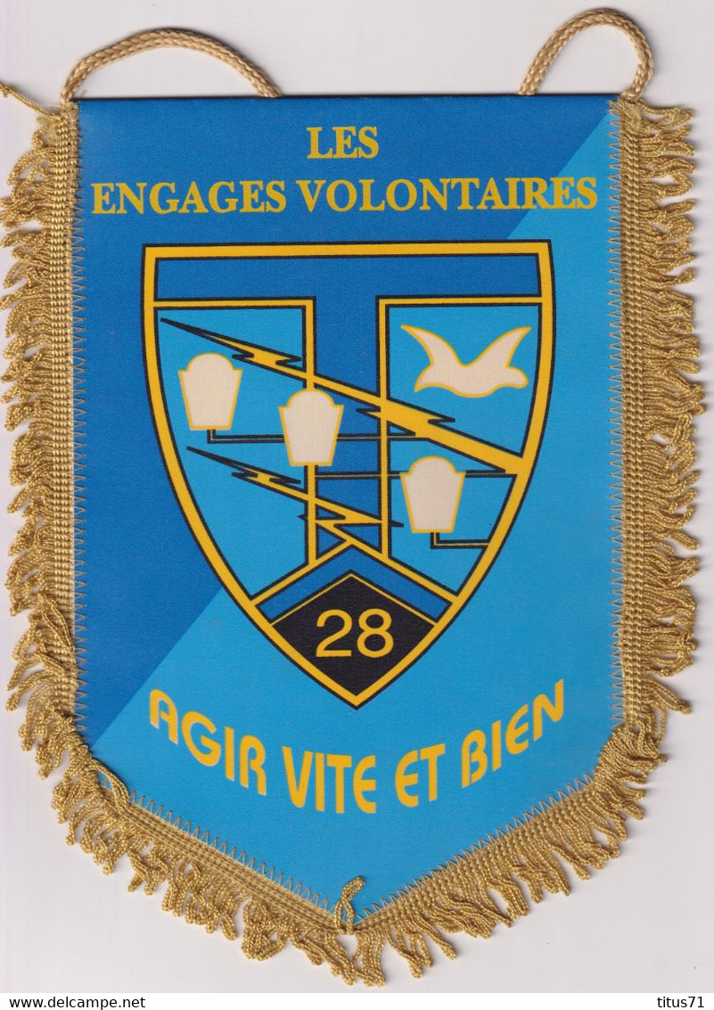 Fanion 28ème Régiment De Transmission - Les Engagés Volontaires - Vlaggen