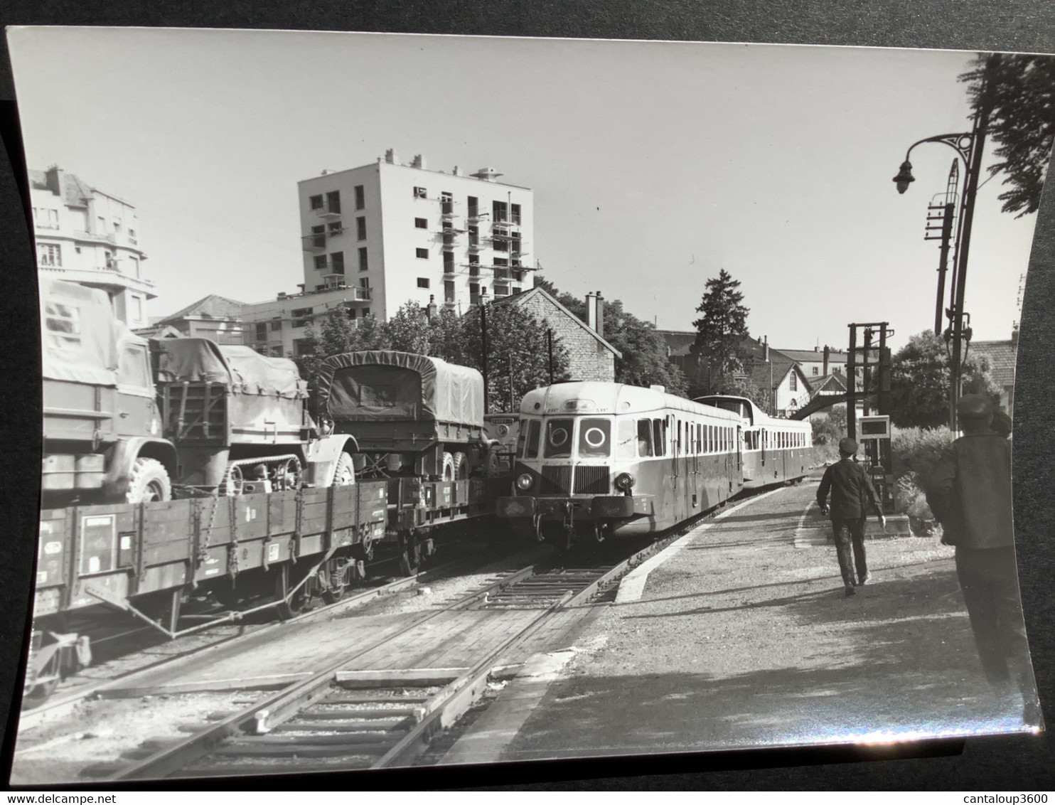 Photographie Originale De J.BAZIN:Ligne De BESANÇON Au LOCLE :Dépôt  De BESANÇON - MOULLIERE En 1960 - Treinen