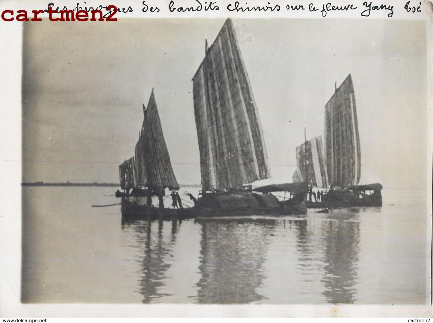 PHOTOGRAPHIE ANCIENNE CHINA LES PIROGUES DES BANDITS CHINOIS SUR LE YANG-TSE PIRATE GUERRE WAR CHINE OLD PHOTO MEURISSE - Chine