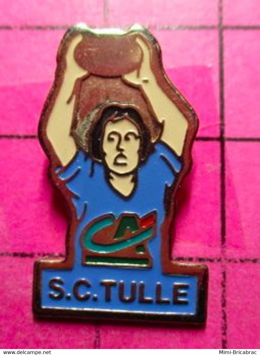 1118A Pin's Pins / Beau Et Rare / THEME : SPORTS / RUGBY SC TULLE CREDIT AGRICOLE - Rugby