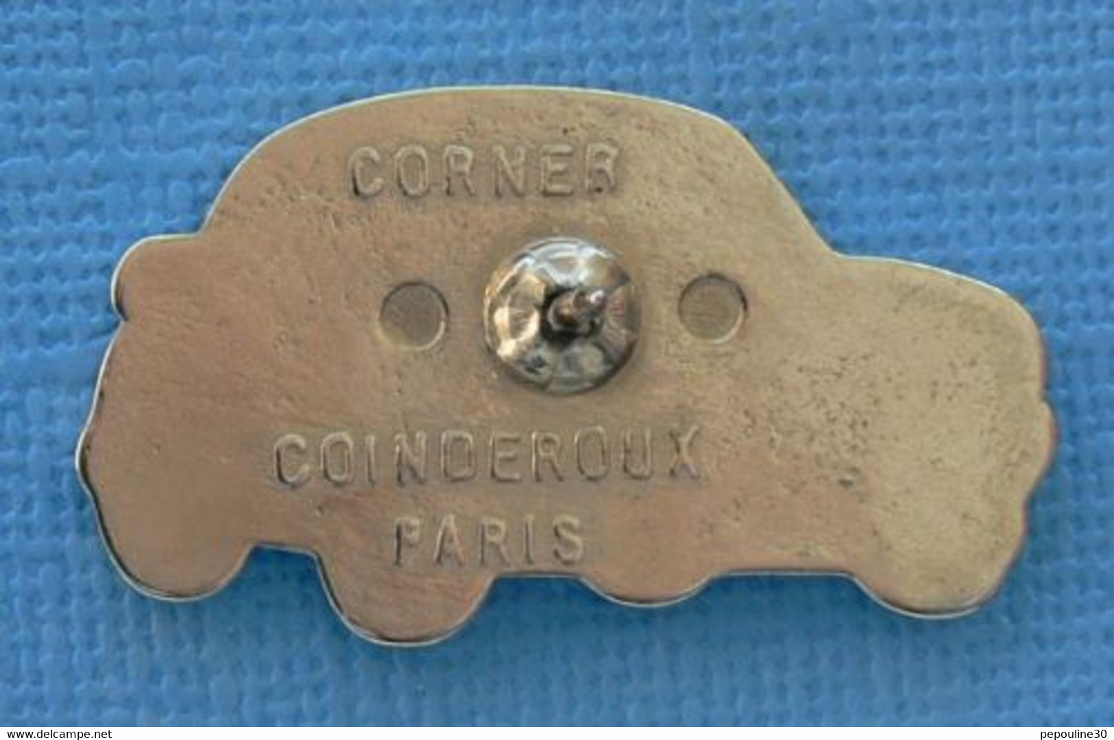 1 PIN'S //  ** PORSCHE 911 TURBO / '90 ** . (Corner Coinderoux Paris) - Porsche