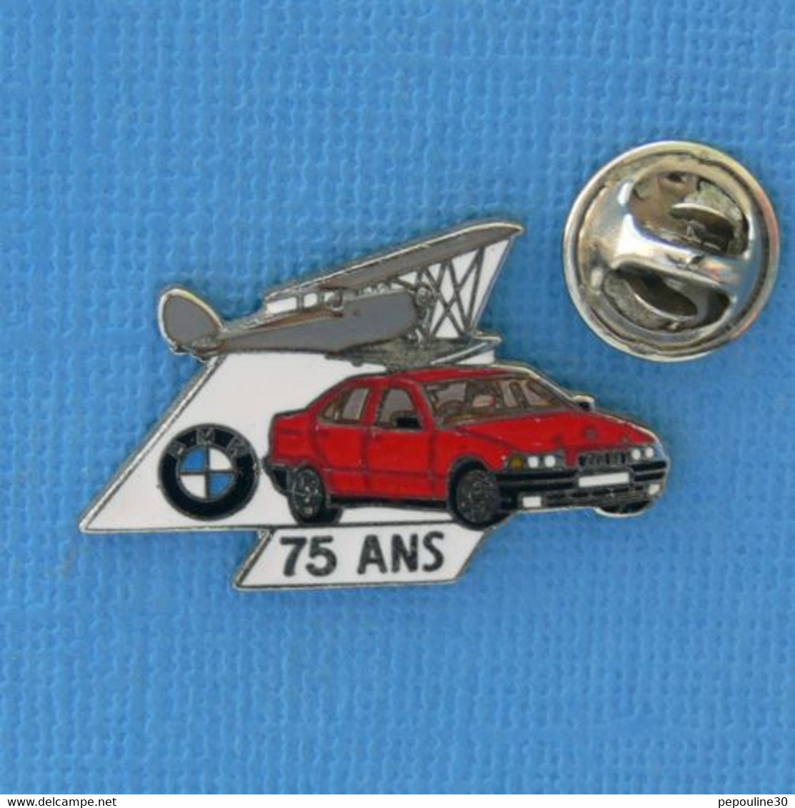 1 PIN'S //  ** AVION BIPLAN / BMW 75 ANS ** . (BMW / Démons & Merveilles) - BMW