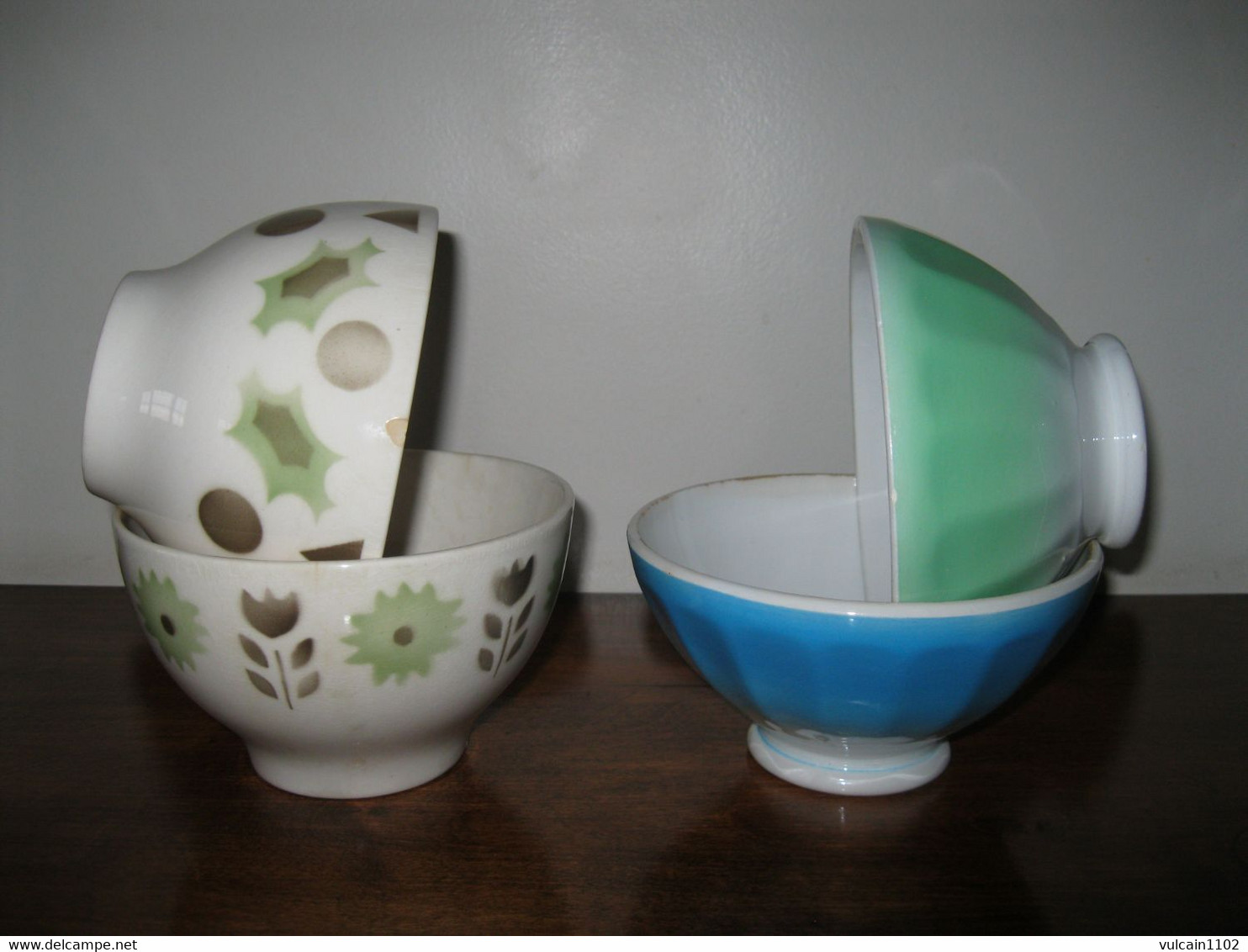 LOT DE 2 BOLS EN FAIENCE DE DIGOIN