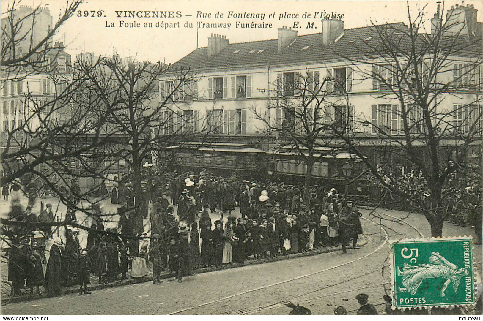 94* VINCENNES   La Foule Au Depart Du Tramway Funeraire – Rue De Paris    RL14.1067 - Vincennes