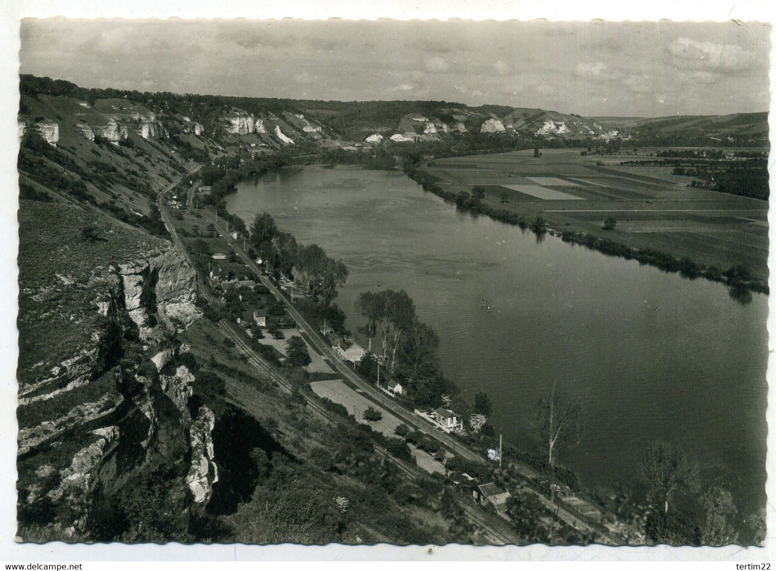 ENVIRONS DE ( MUIDS  )(  27 EURE  ) VALLEE DE LA SEINE - Muids