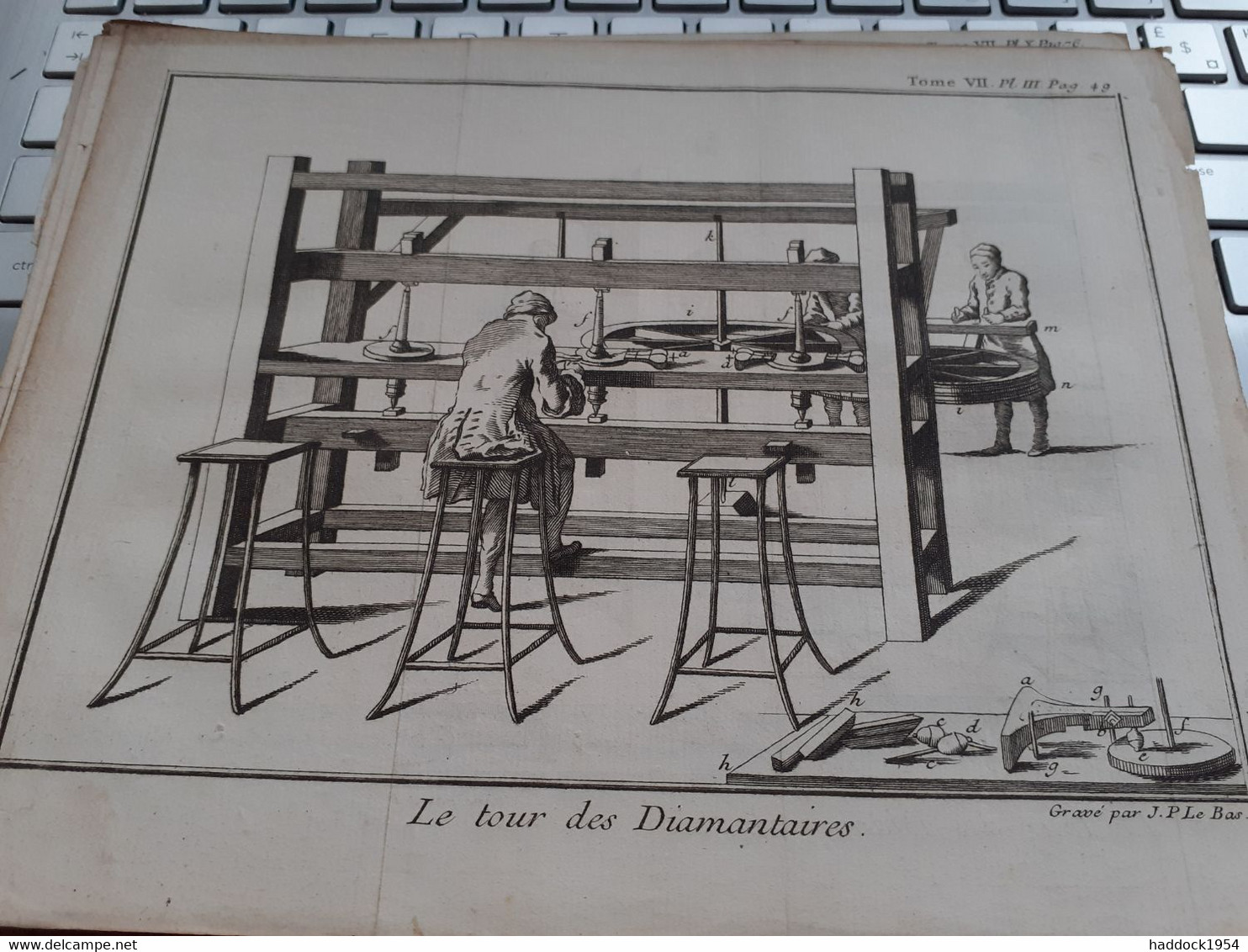 9 gravures techniques sur différents sujets