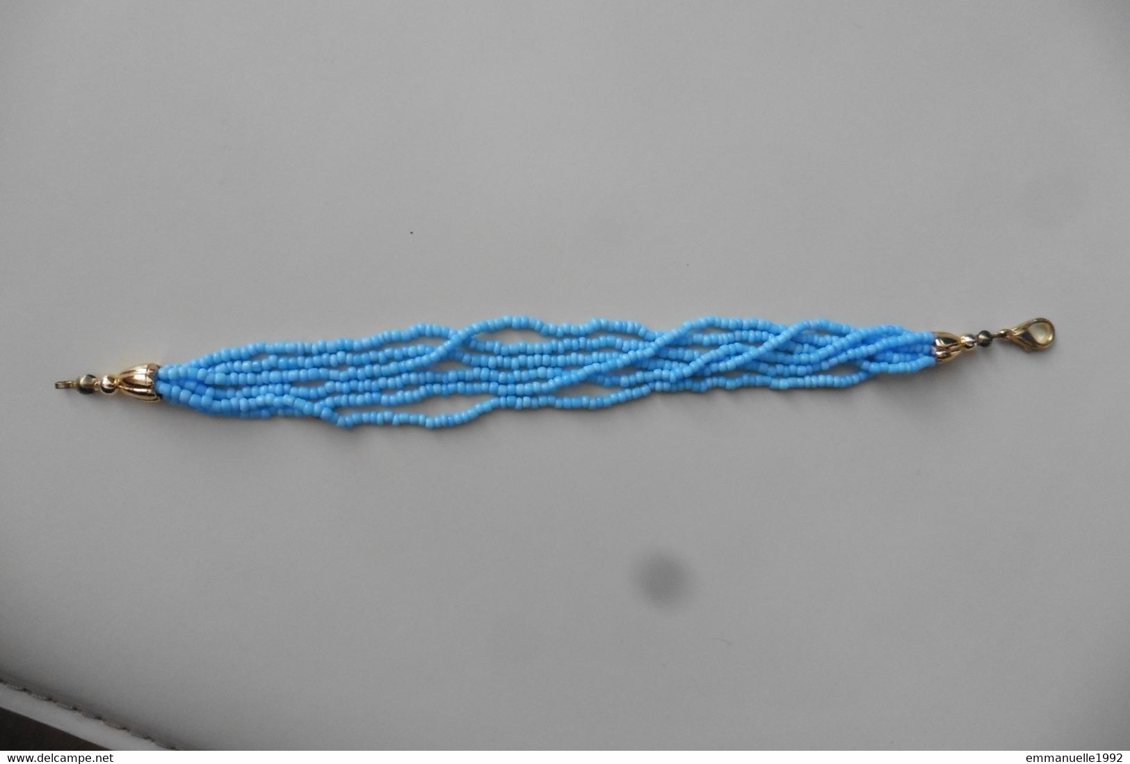 Bracelet Multi-rangs Torsadé Perles De Rocaille Bleu Turquoise Beau Fermoir Doré - Armbanden