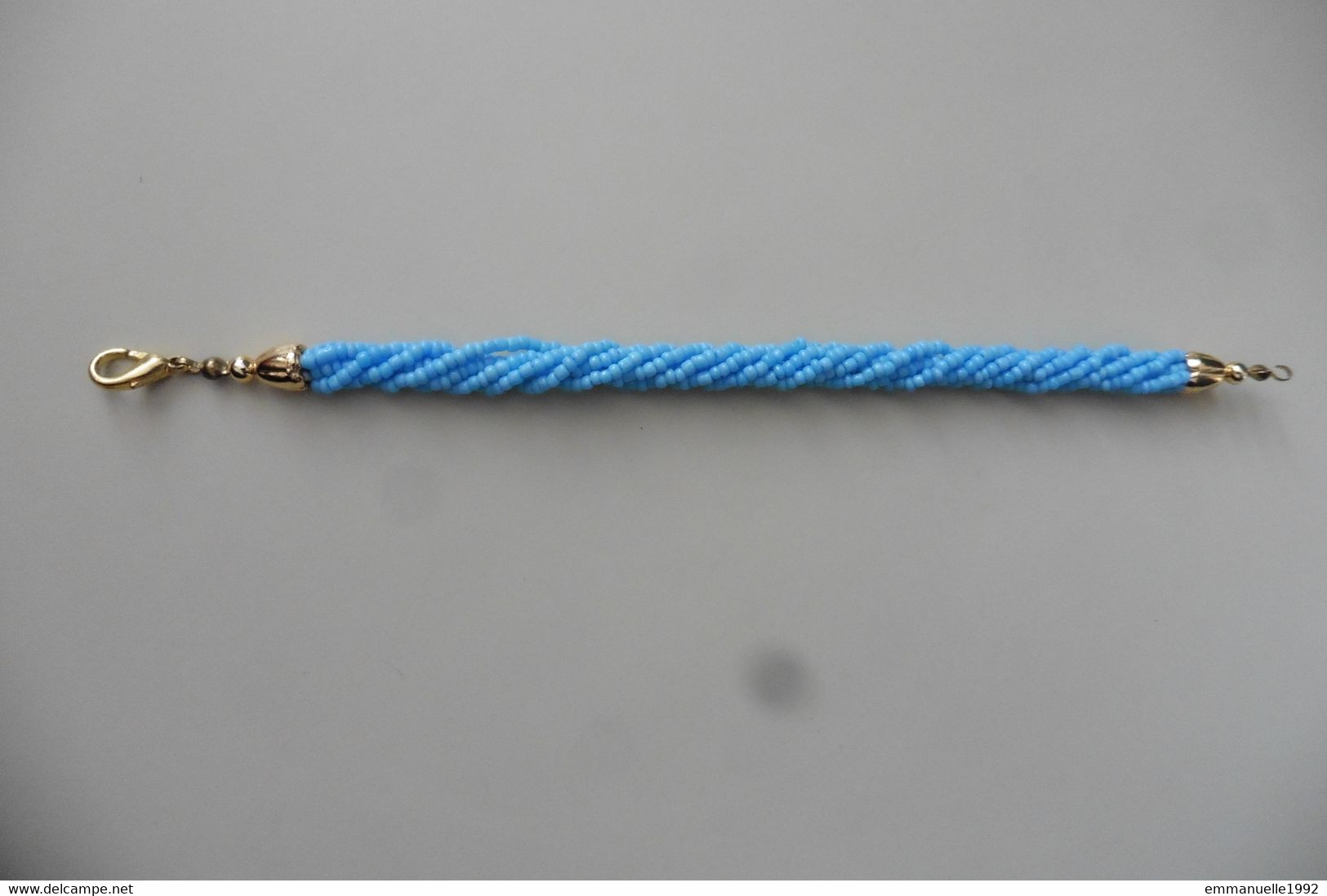 Bracelet Multi-rangs Torsadé Perles De Rocaille Bleu Turquoise Beau Fermoir Doré - Armbänder