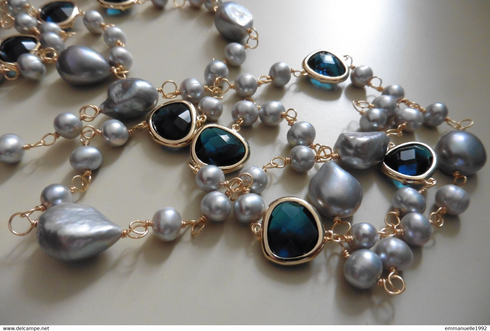 Neuf - Collier Sautoir Plaqué Or Perles Gris Nacré Cristal Bleu Fantaisie 149 Cm - Collane/Catenine