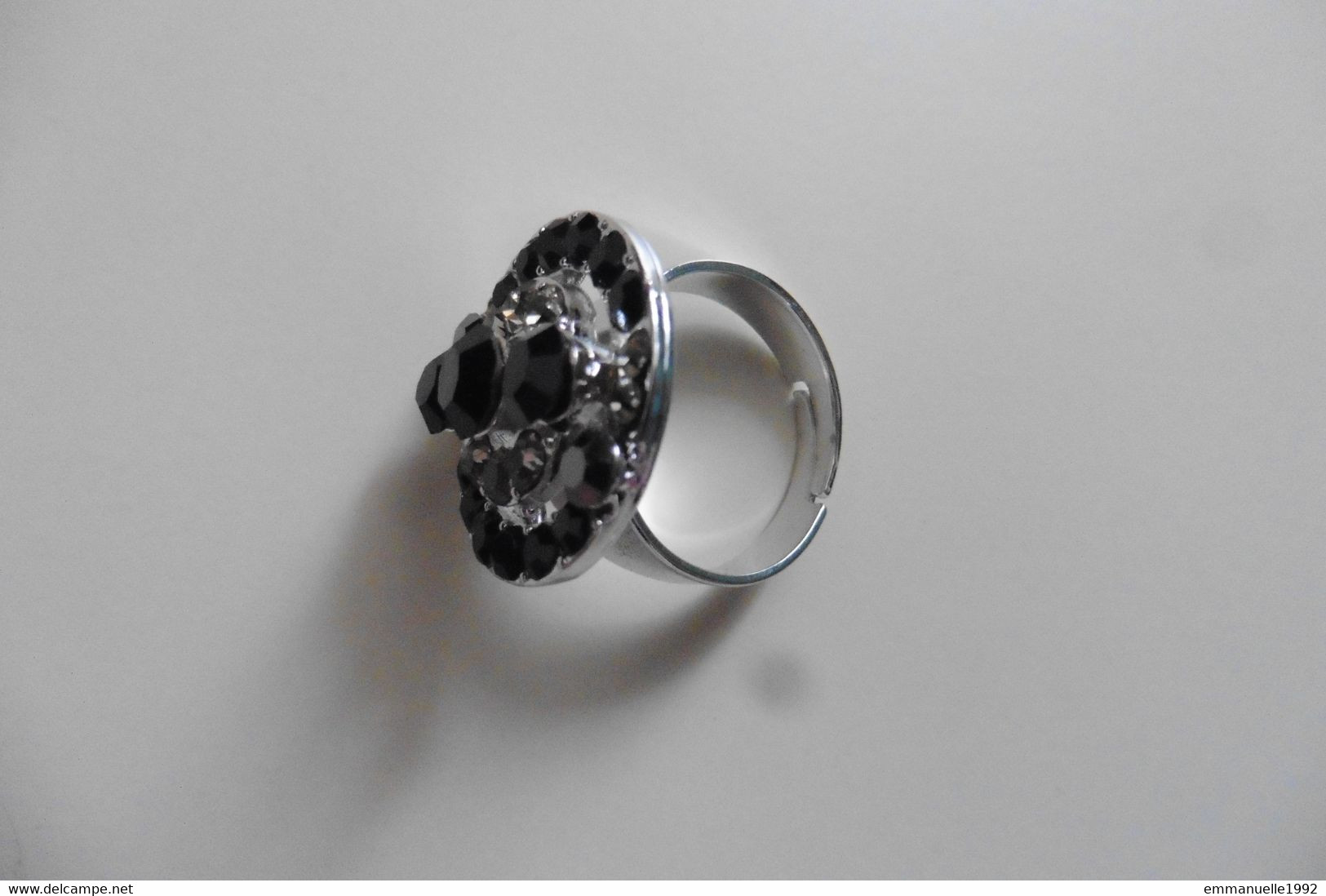 Bague Réglable En Métal Argenté Et Cristaux Strass Blanc Noir Style Art Deco - Ring
