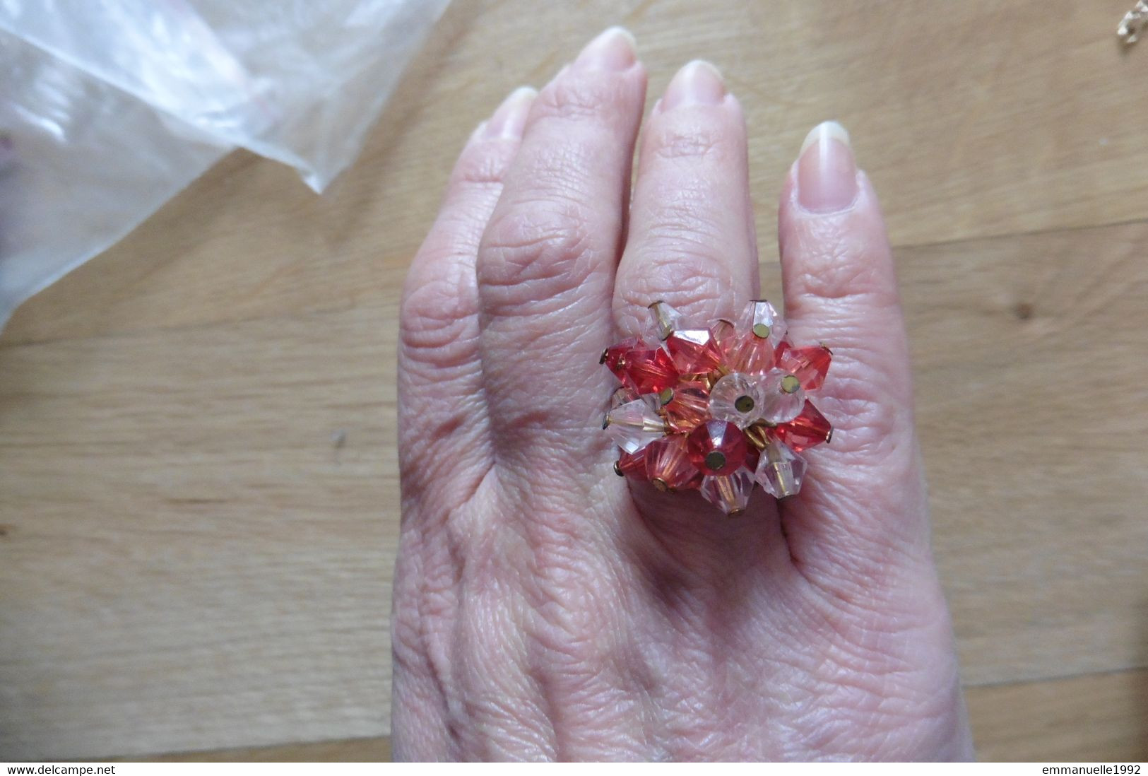 Vintage - Bague pompon réglable et 3 bracelets cristaux fantaisie rouge rose bracelet