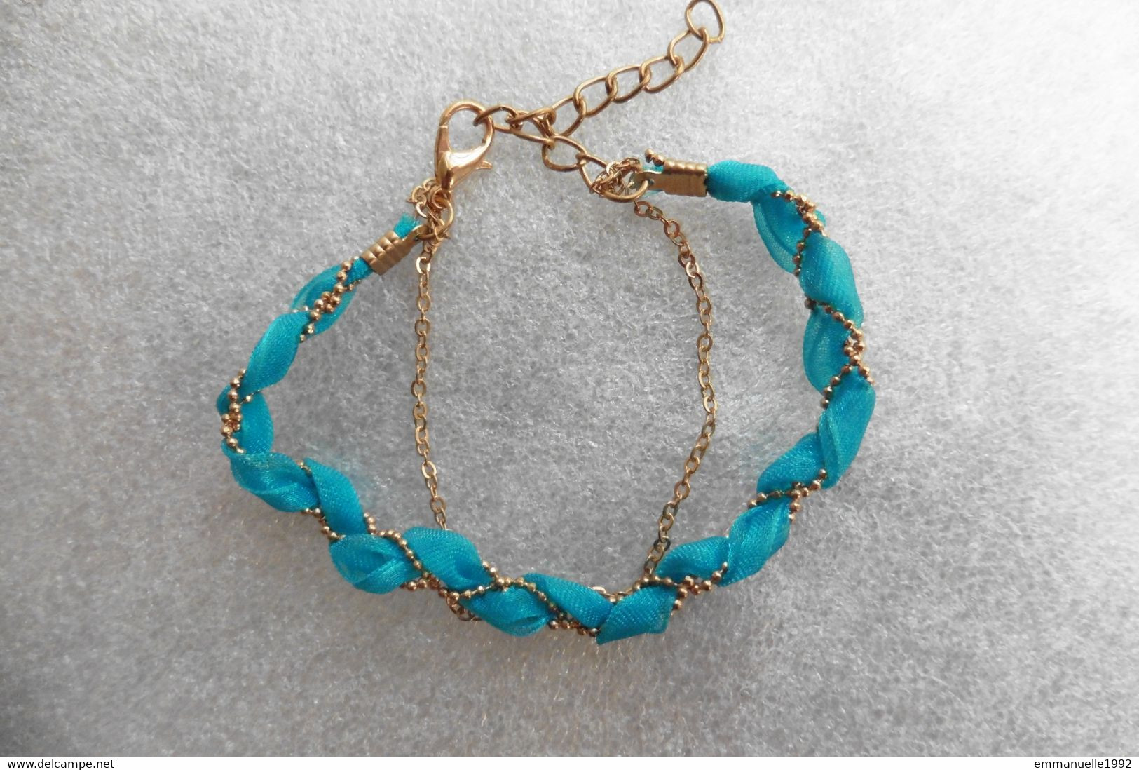 Neuf - Bracelet Double Chaîne Et Ruban Tressé Bleu Turquoise Et Or - Réglable - Armbänder