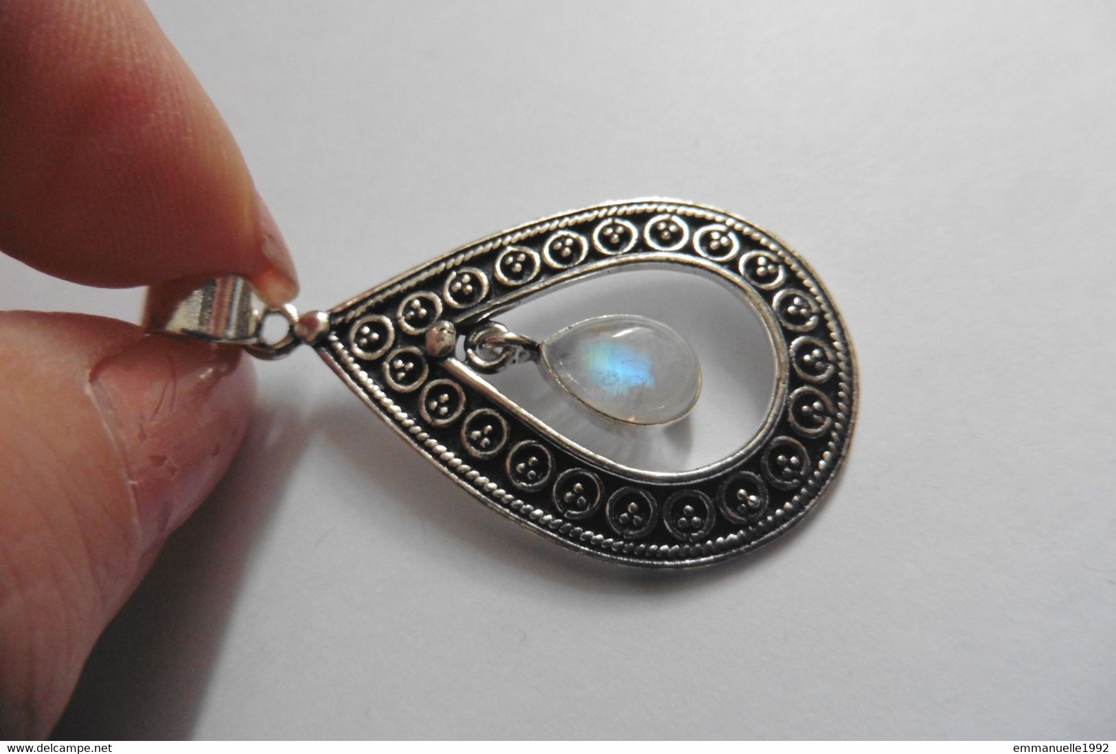 Neuf - Pendentif En Argent 925 Ciselé Serti Goutte Pierre De Lune Moonstone - Pendants