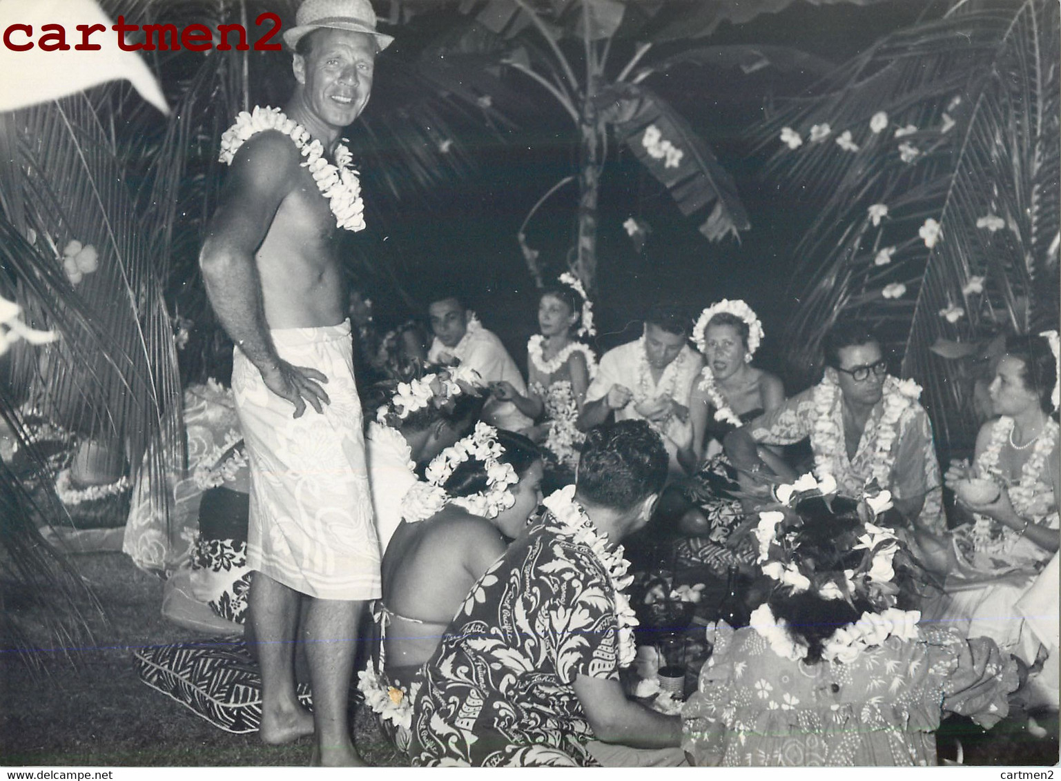 PHOTOGRAPHIE ANCIENNE : TAHITI POLYNESIE FRANCAISE DANSEUSE VAHINE ETHNOLOGIE DANSE ETHNIC OCEANIE - Polynésie Française