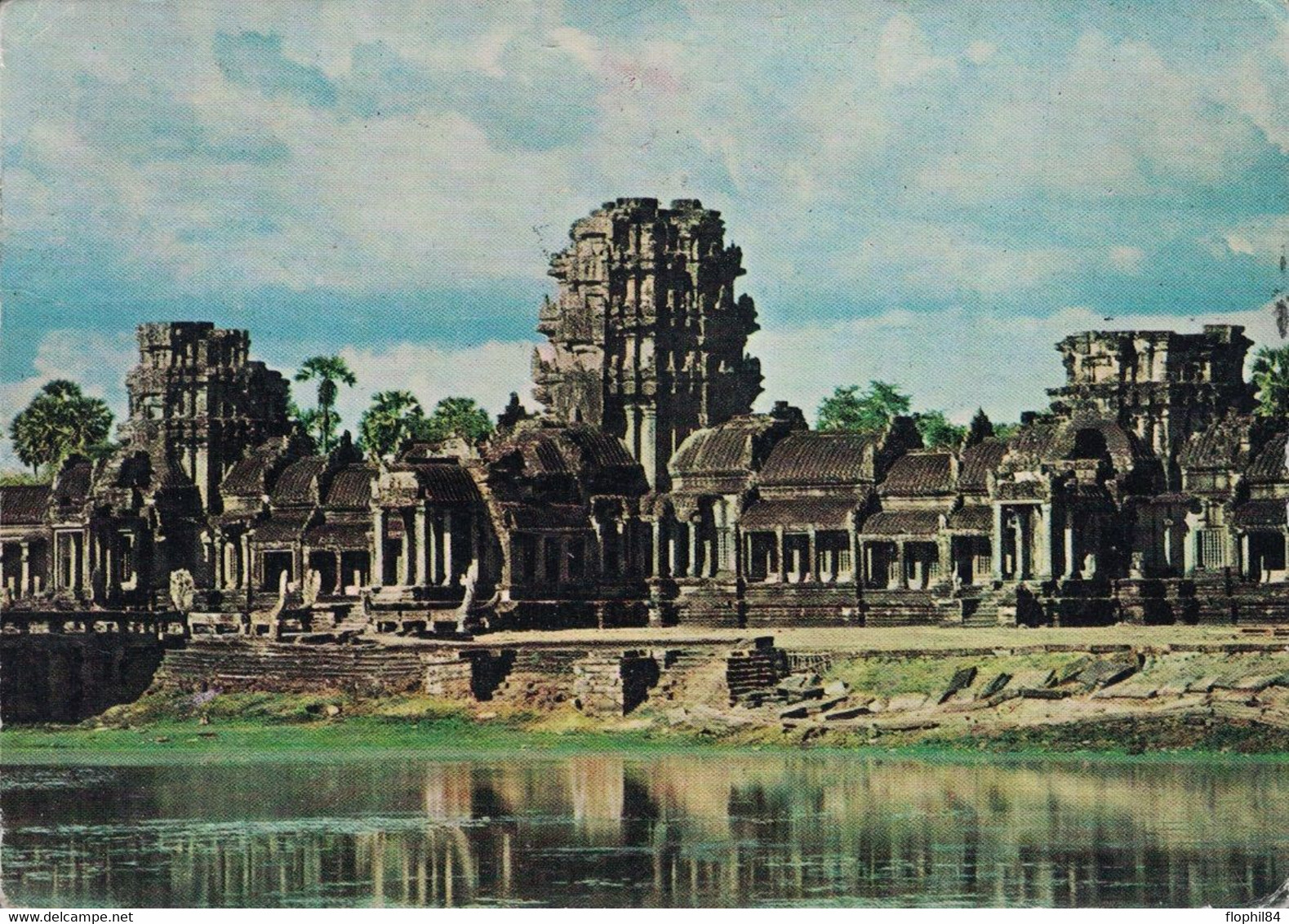 CAMBODGE - PNOMPENH - 23-9-64 - PERIPLE EN EXTREME-ORIENT - ESCALE - CARTE POSTALE - MARINOL - TEMPLE D'ANGKOR VAT. - Cambodia