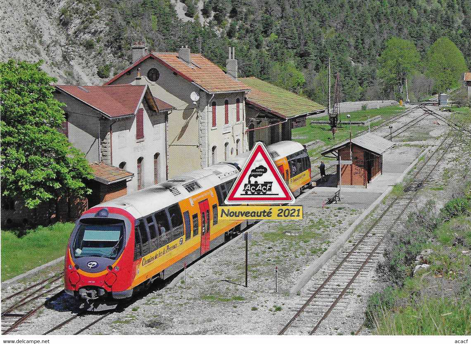 713 - Autorail AMP Des C.F. De Provence, à Thorame-Haute (04) - - Stations With Trains