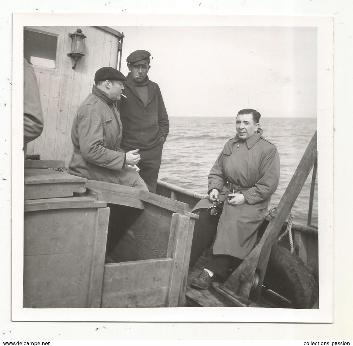 Photographie , Bateau , ILE D'YEU , 1951, 125 X 130 Mm, Frais Fr 1.65 E - Schiffe