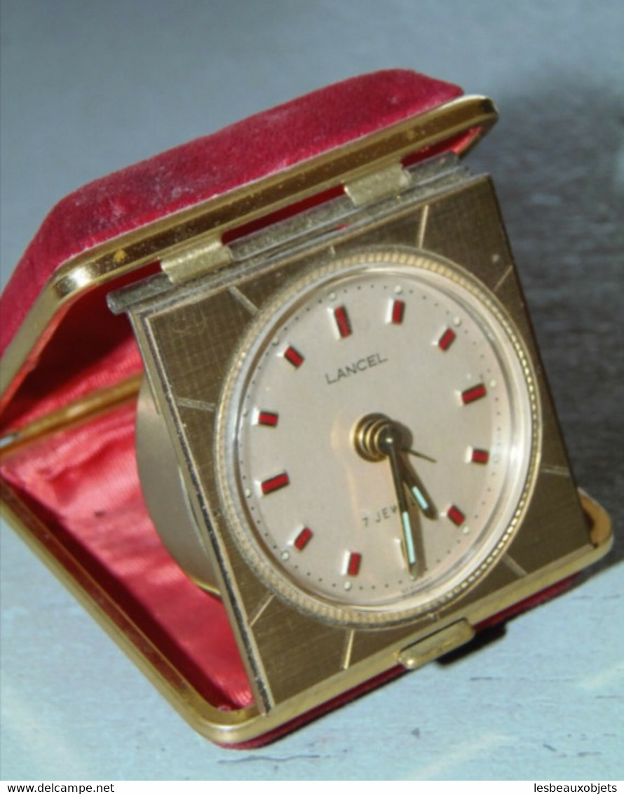 PETIT REVEIL De VOYAGE Des Années 1950 Marque LANCEL Pliable Collection Vintage Vitrine - Alarm Clocks