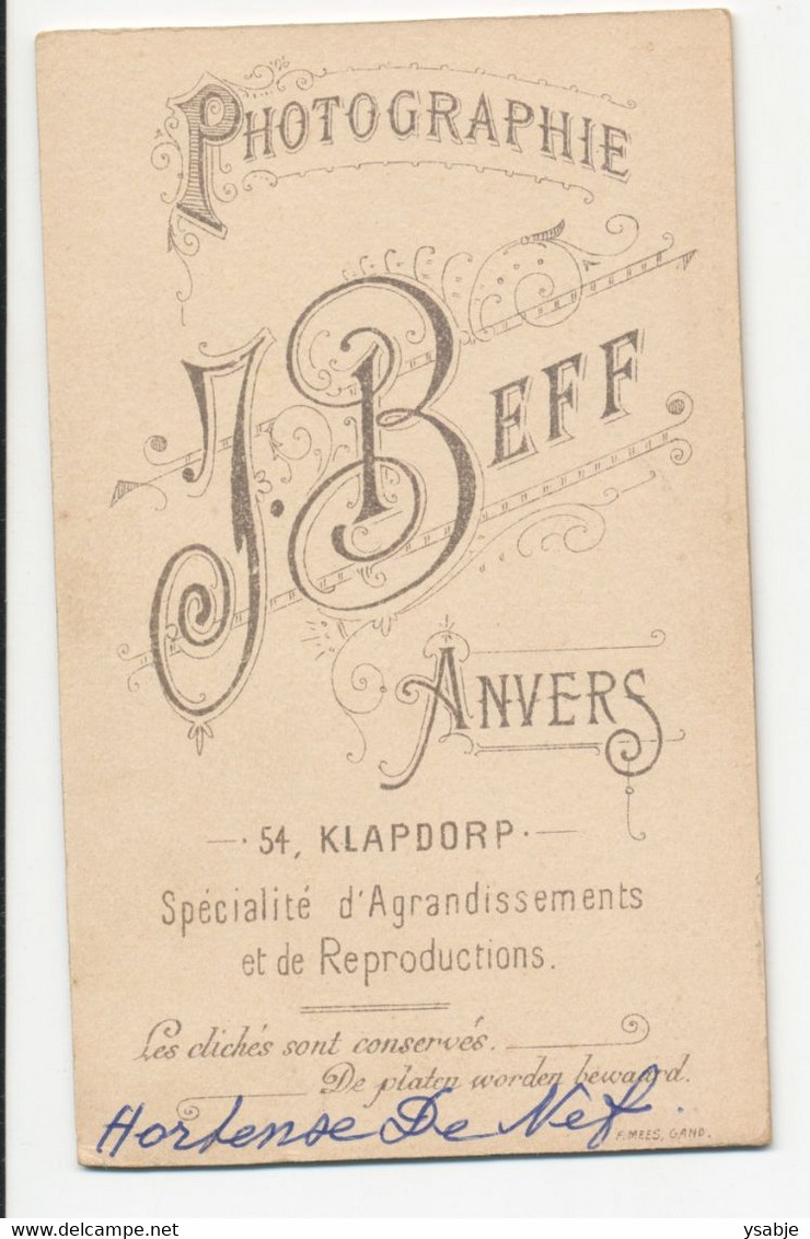 Oude Foto Op Karton - Kabinetfoto - Communie (Hortense De Nef) - Fotograaf J. Beff - Anonymous Persons