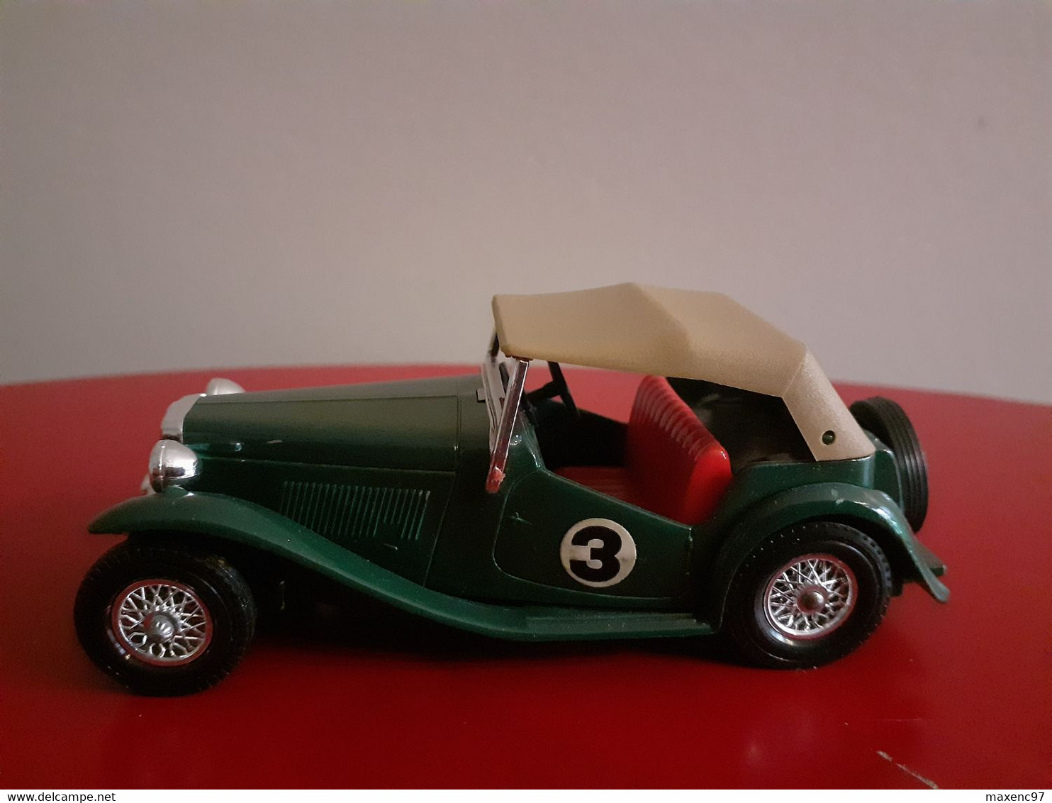 VOITURE Y8 1945 MG TC N°3 COULEUR VERTE MATCHBOX MODELS OF YESTERYEAR - Matchbox