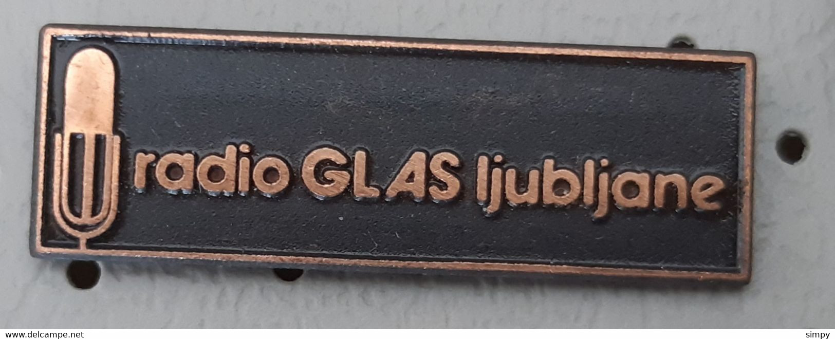 Radio GLAS Ljubljana Slovenia Pin - Médias