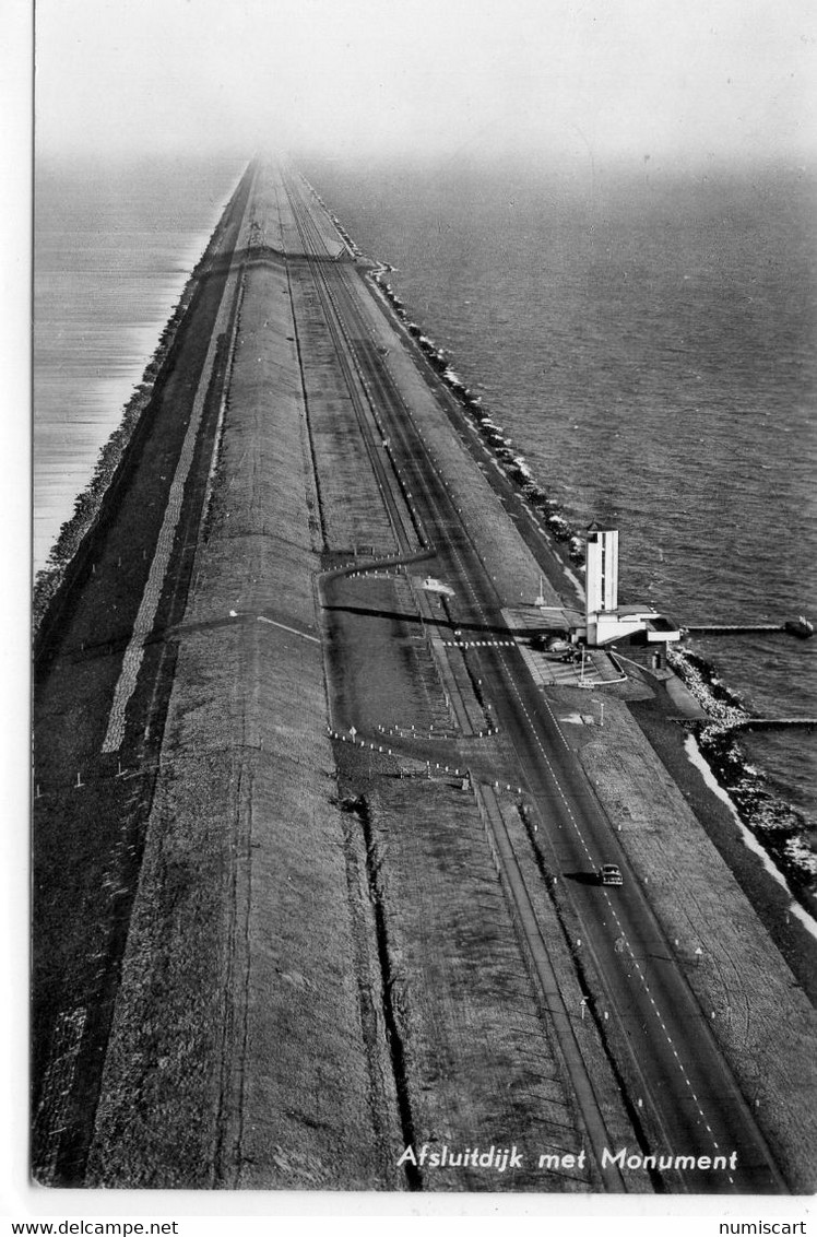 Afsluitdijk Met Monument Belle Vue Aérienne De La Digue Barrage - Den Oever (& Afsluitdijk)