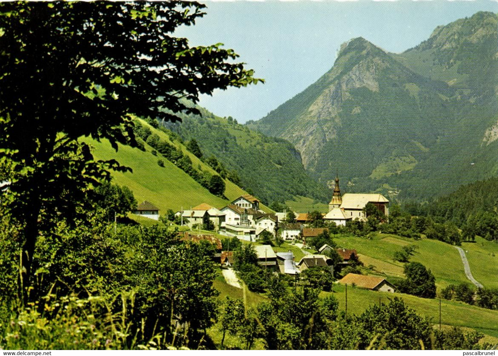 BELLEVAUX - VUE GENERALE ET LE MONT BILLAT - Bellevaux