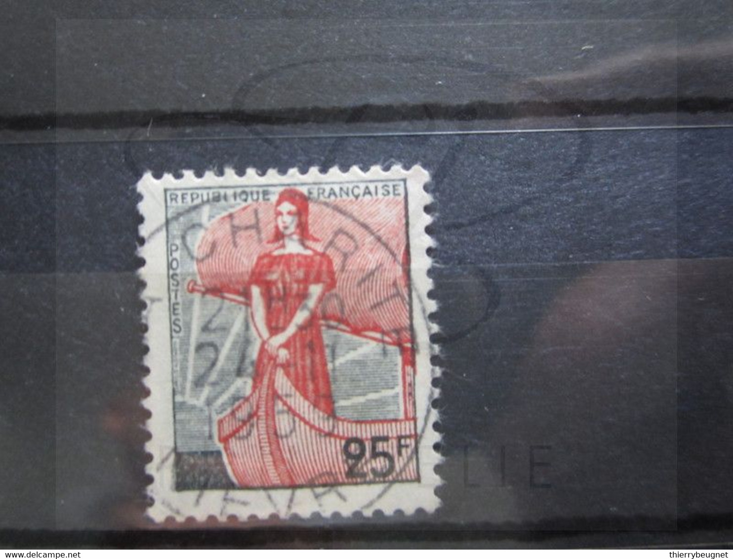 VEND BEAU TIMBRE DE FRANCE N° 1216 , OBLITERATION " LA CHARITE " !!! - 1959-1960 Marianne (am Bug)