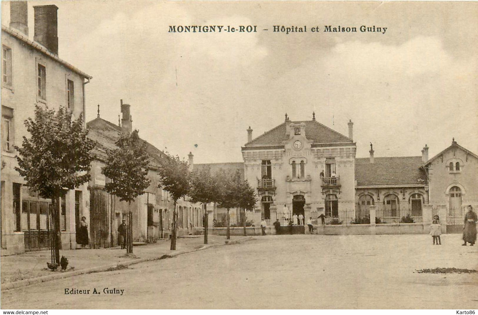 Montigny Le Roi * Place Du Village * Hôpital Et Maison Guiny - Montigny Le Roi