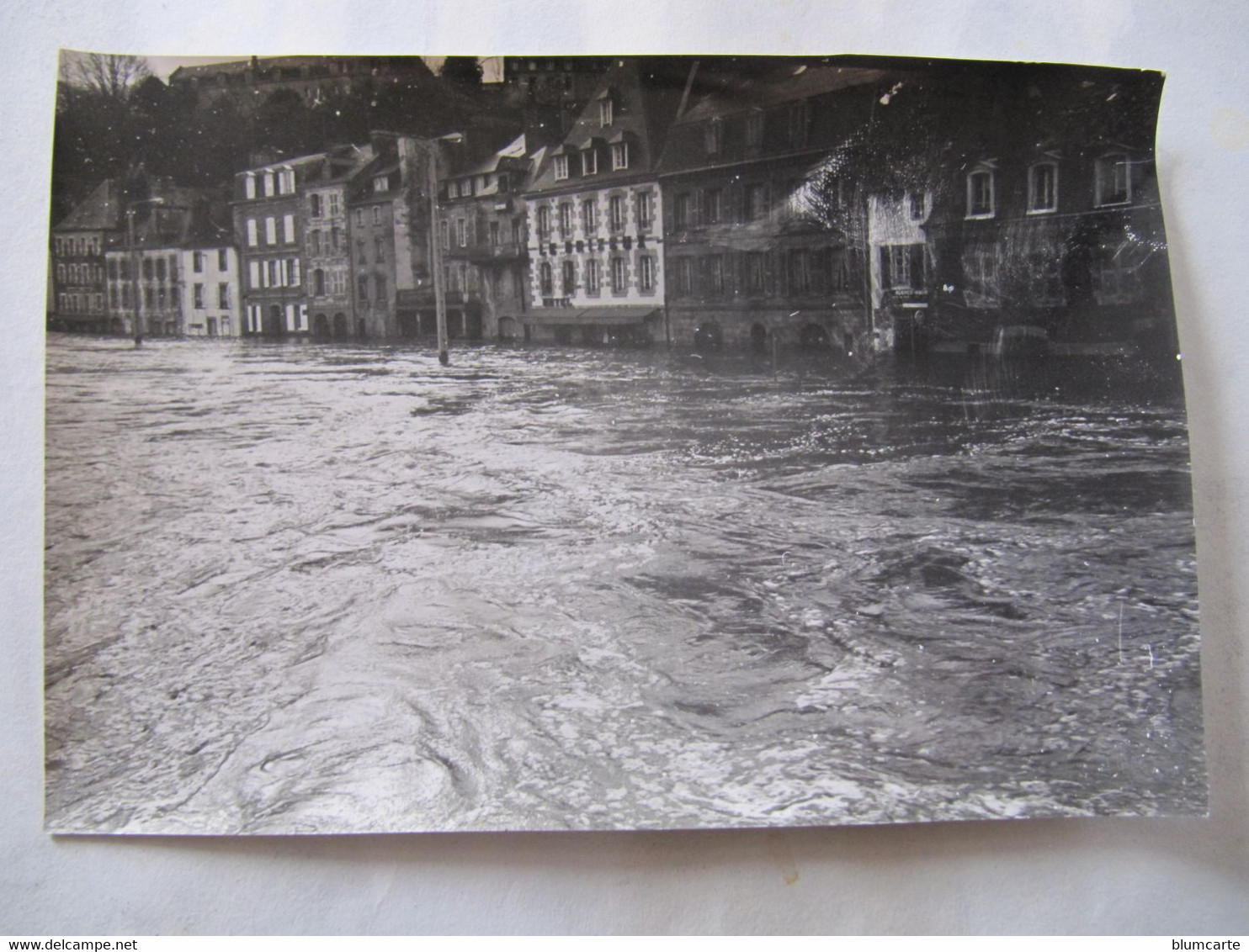 Non CPA - PHOTO - QUIMPERLE - INONDATIONS DU 15/2/1974 - HÔTEL LE BRIZEUX - Format : 18 X 12 Cm - Quimperlé