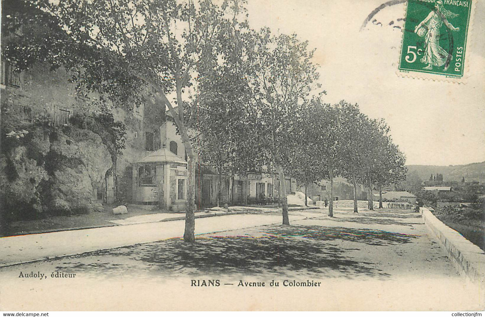 CPA FRANCE 83 "Rians, Avenue Du Colombier - Rians