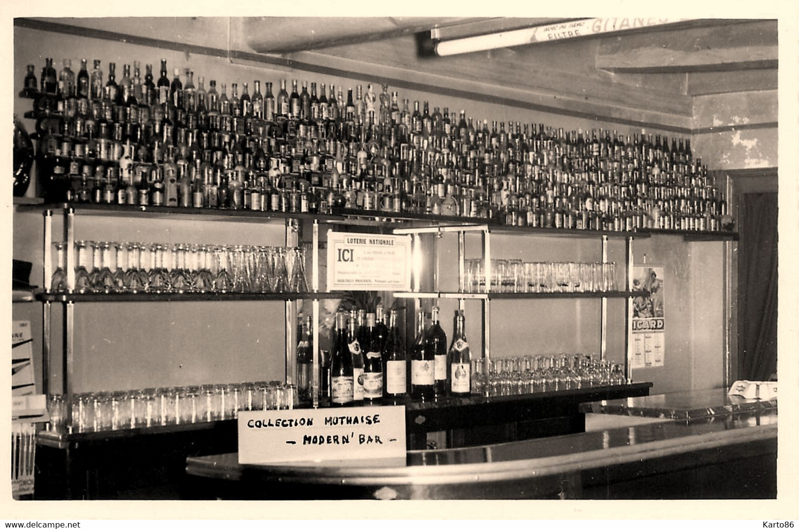 La Mothe St Heray * RARE Carte Photo * Vue Intérieur D'un Bar Café Du Village " Le MODERN'BAR " - La Mothe Saint Heray