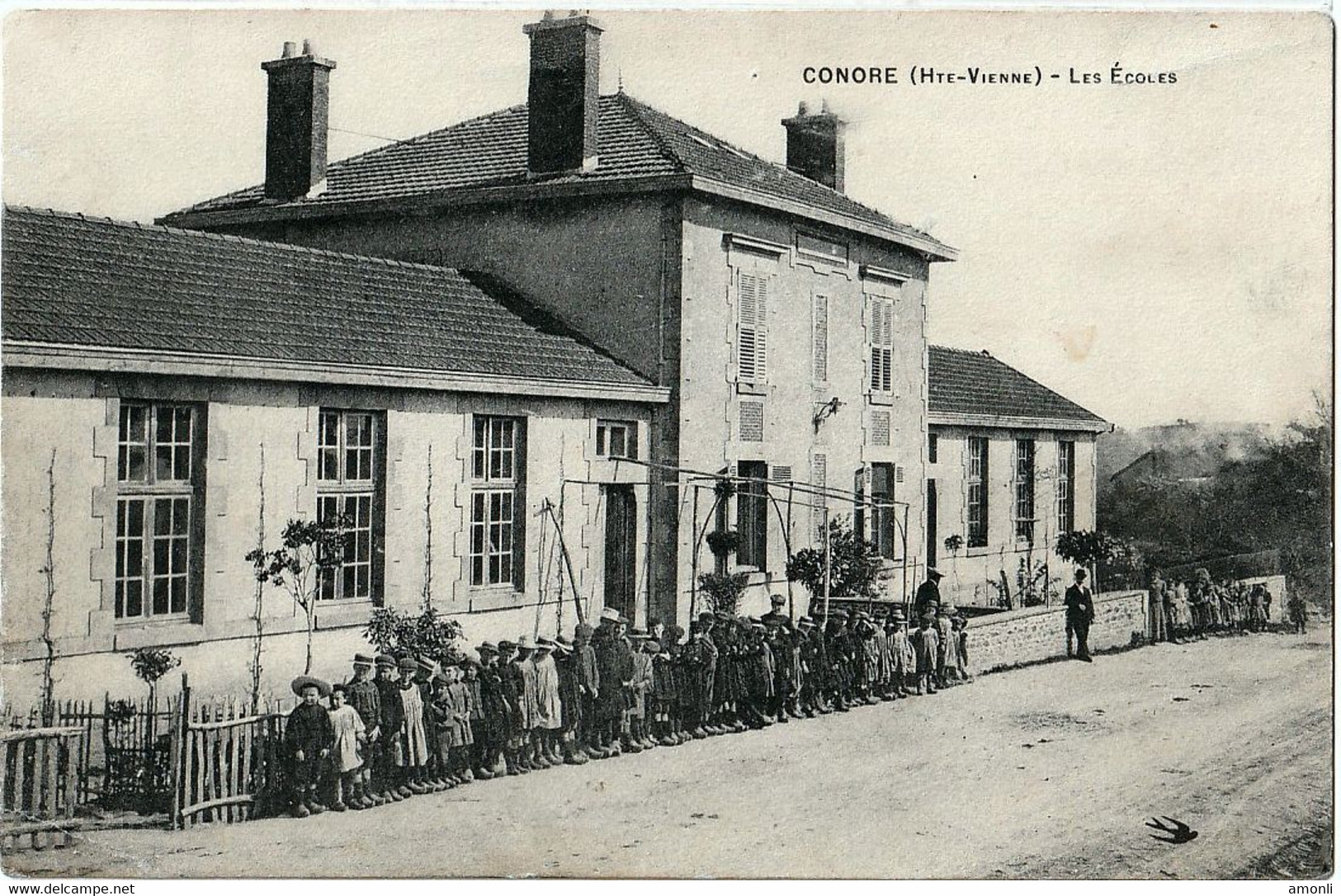 87. HAUTE-VIENNE - PEYRILHAC. CONORE. Les Ecoles. TRare. - Autres & Non Classés