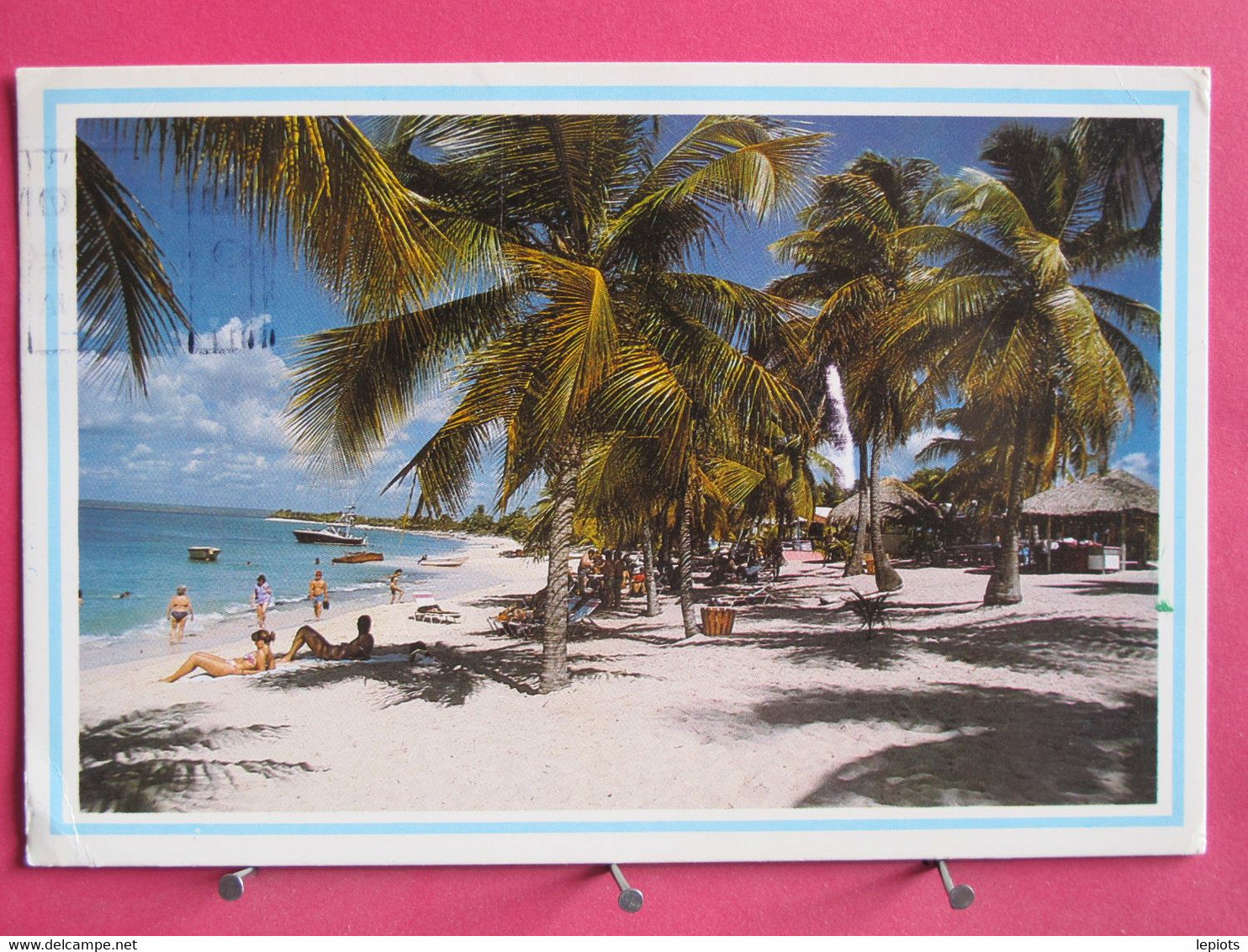 Visuel Très Peu Courant - République Dominicaine - Playa En Isla Catalina - Beaux Timbres - R/verso - Dominicaine (République)