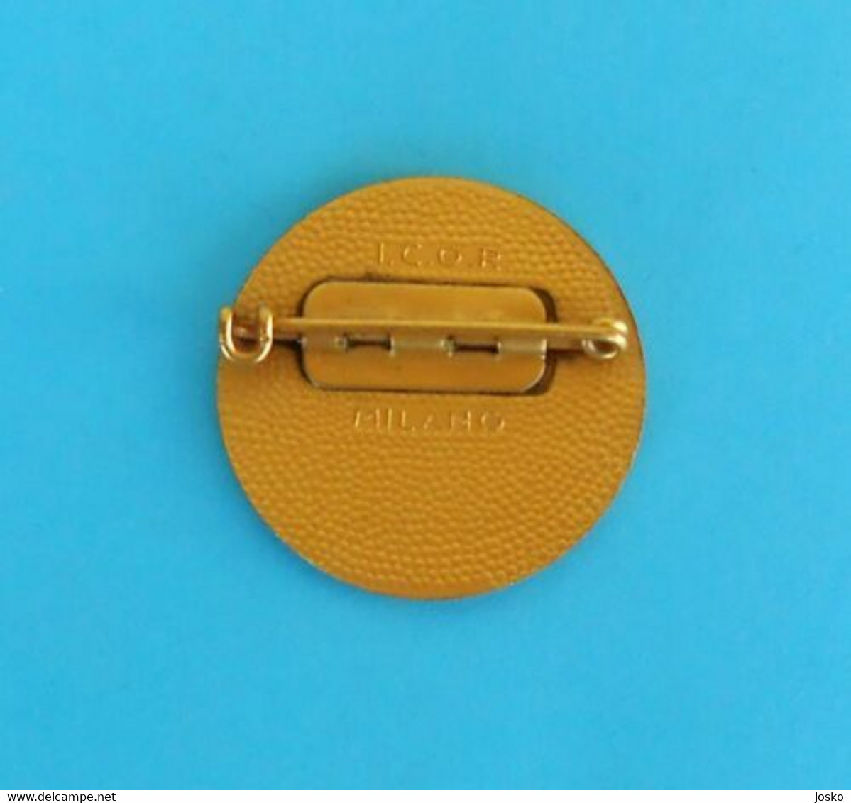 FIAT ... Beautifull Old And Rare Larger Pin Badge By I.C.O.R. Milano * Car Automobile Auto Automobil Italy Italia Torino - Fiat