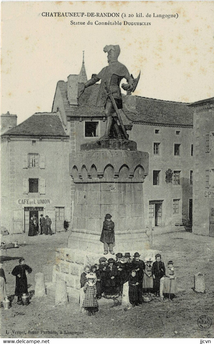 48"Lozère" - Châteauneuf De Randon - Statue Du Connétable Duguesclin - Chateauneuf De Randon