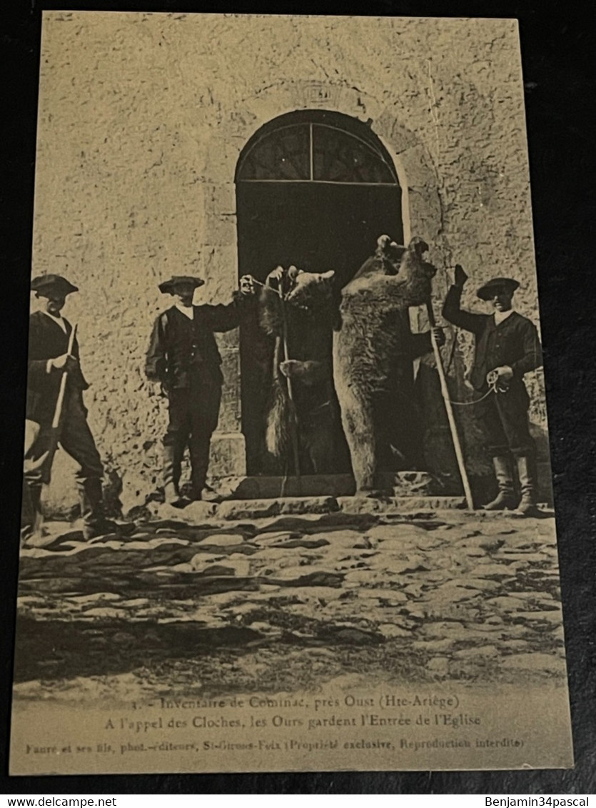 Cpa Haute-Ariège, inventaire de Corminac ,Les ours à l’entrée de L’église , édition Cecodi d’après 1900 qualité