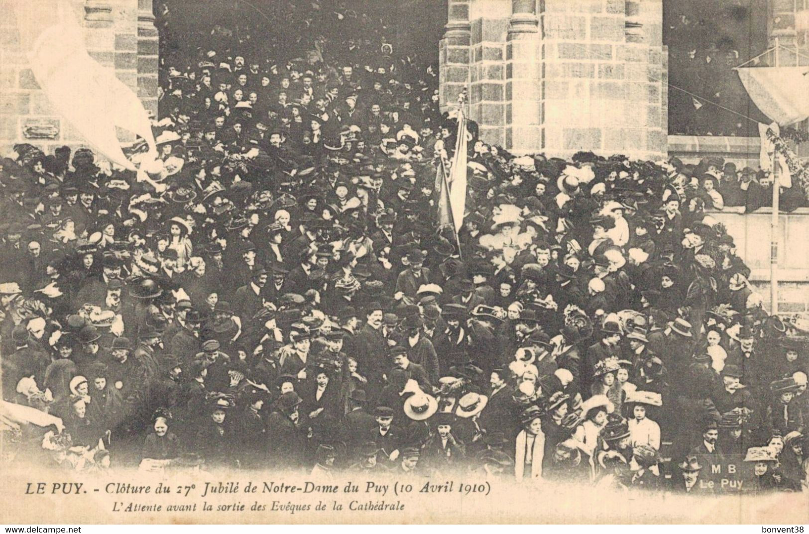 H0109 - Clôture Du 27e Jubilé De Notre Dame Du PUY - D43 - L' Attente Avant La Sortie De La Cathédrale - Le Puy En Velay