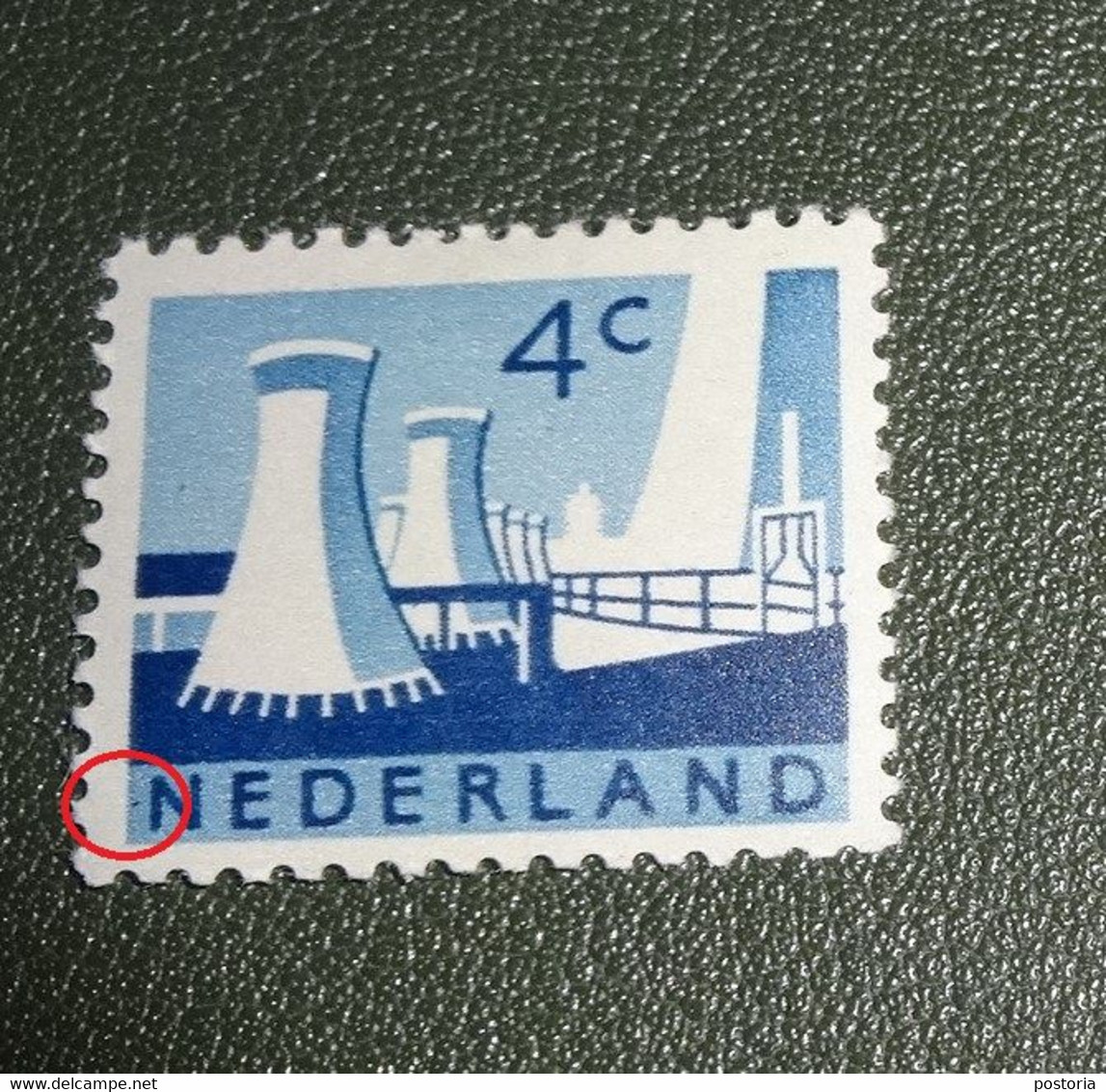 Nederland - MAST - PM8 - 1963 - Plaatfout - Ongebruikt - Plakrest - Blauw Puntje Voor De Eerste N Van Nederland - Varietà & Curiosità