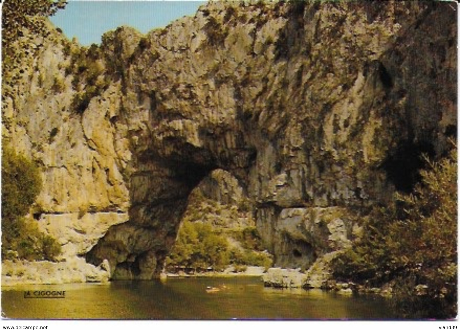 Le Pont D'Arc : L'Ardèche Passe Sous L'arche Naturelle - Vallon Pont D'Arc