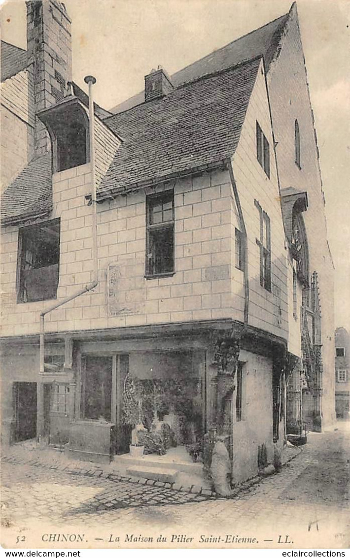 Chinon       37         La Maison Du Pilier Saint Etienne. Articles Funéraires  (voir Scan) - Chinon