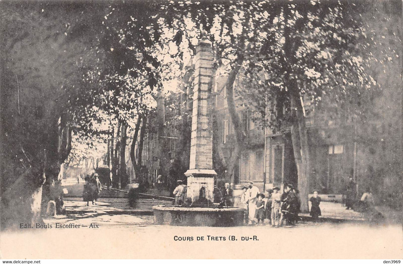 Cours De TRETS - Fontaine - Précurseur - Trets